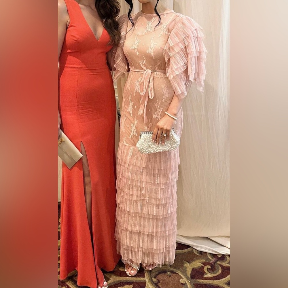 Lace gown, light pink
